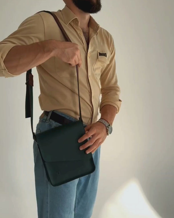Video showing the Anthony handmade leather crossbody bag for men from all angles, including front, back, sides, and details.