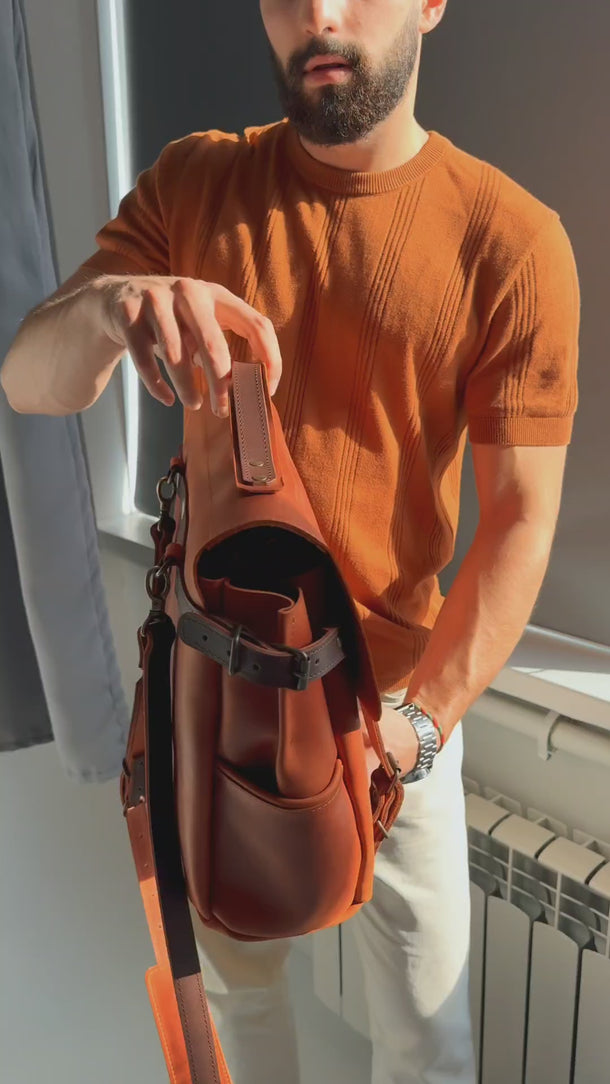 Video showing the Harrison handmade leather crossbody messenger bag for men from all angles, including front, back, sides, and details.